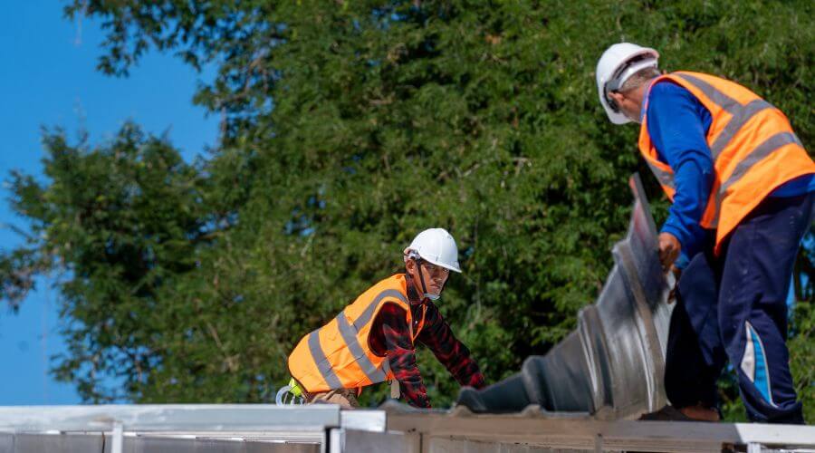 Professional new roof installation services in Wakarusa, IN